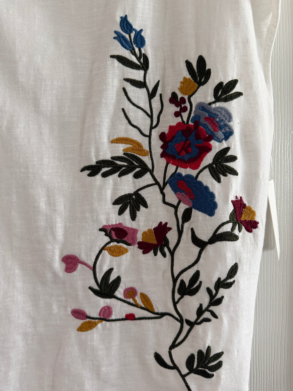Fig & Flower White Short Sleeve Tee with Multicolor Floral Embroidery