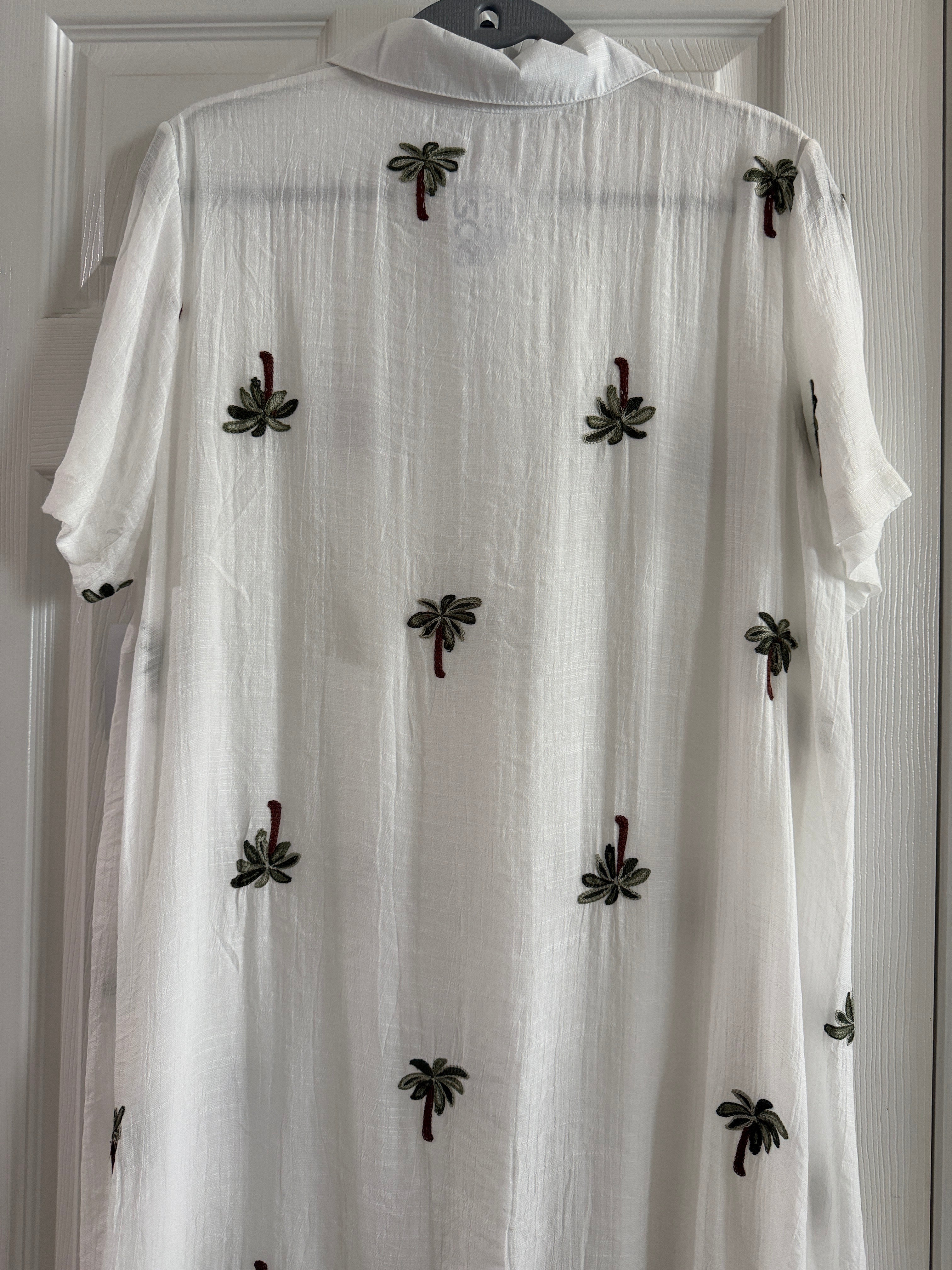Kindred White Palm-Embroidered Shirt Dress